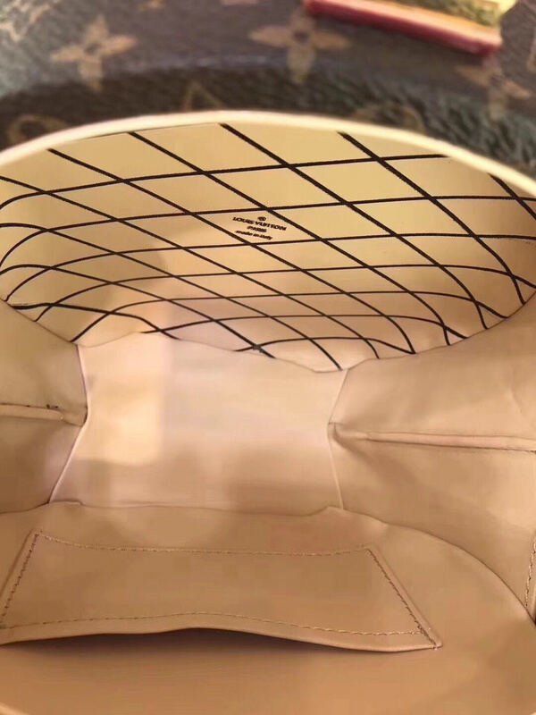 LV Bags-(4A)-Boite Chapeau-,Code： LB041901,$ 129USD