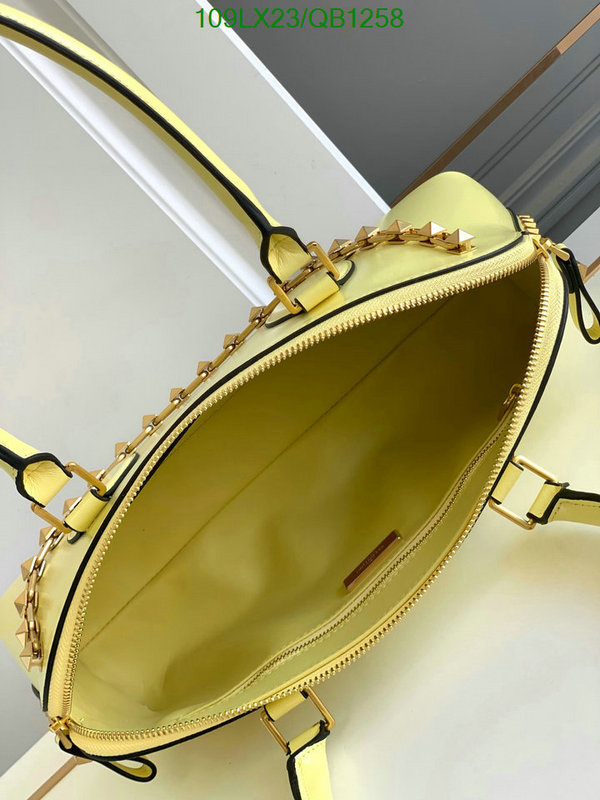 Valentino Bag-(4A)-Handbag- Code: QB1258 $ 142USD