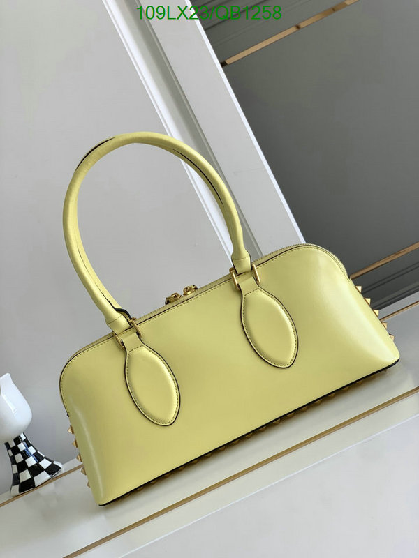 Valentino Bag-(4A)-Handbag- Code: QB1258 $ 142USD