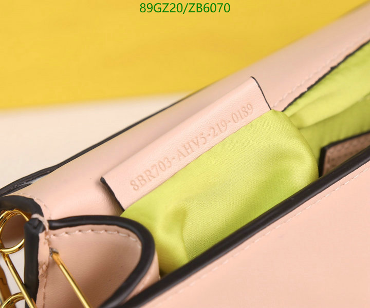 Fendi Bag-(4A)-Baguette- Code: ZB6070 $ 116USD