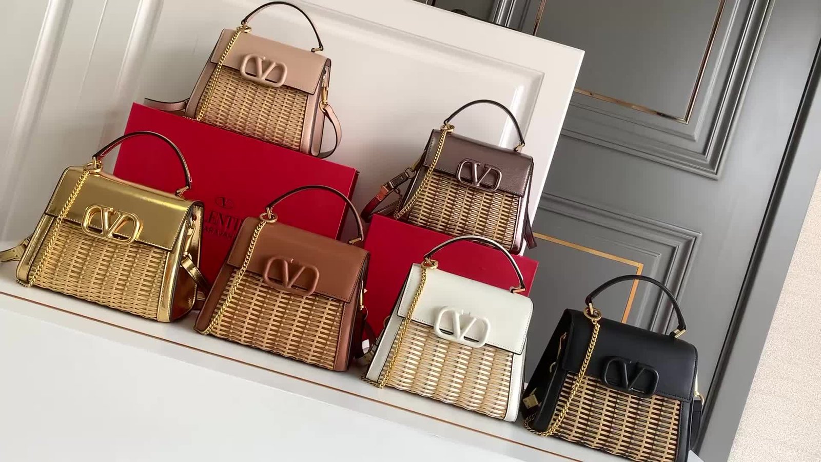 Valentino Bag-(4A)-Handbag- Code: BB5184 $ 155USD