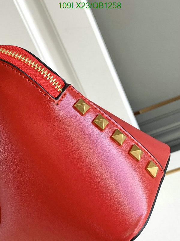 Valentino Bag-(4A)-Handbag- Code: QB1258 $ 142USD
