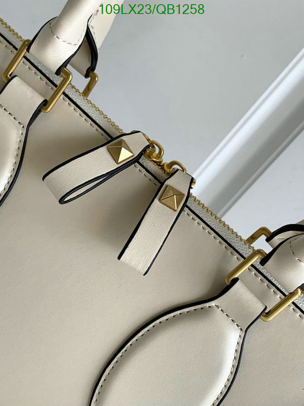 Valentino Bag-(4A)-Handbag- Code: QB1258 $ 142USD