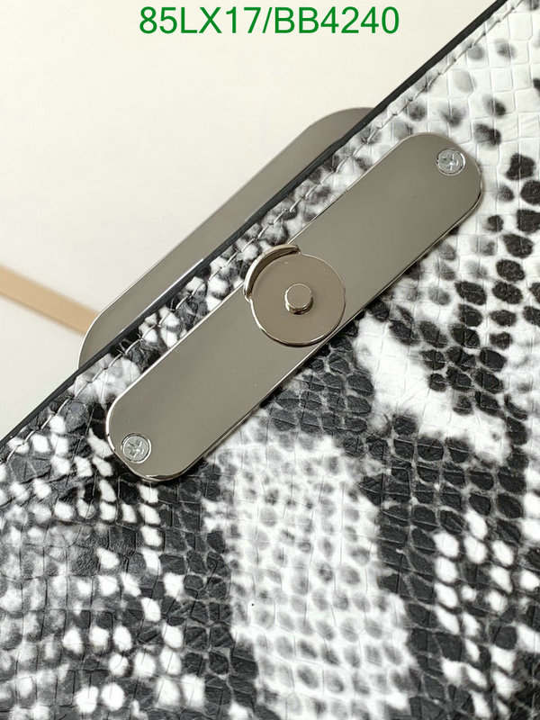 Valentino Bag-(4A)-Diagonal- Code: BB4240 $ 111USD