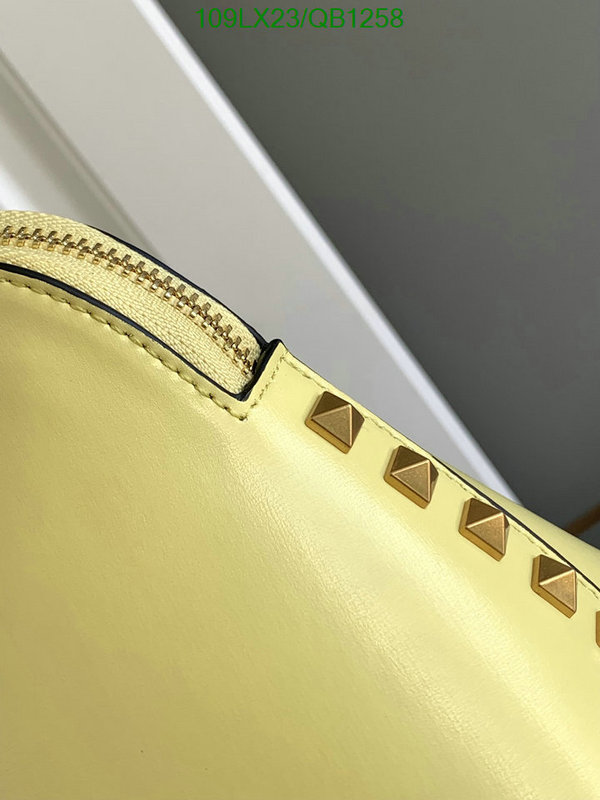 Valentino Bag-(4A)-Handbag- Code: QB1258 $ 142USD