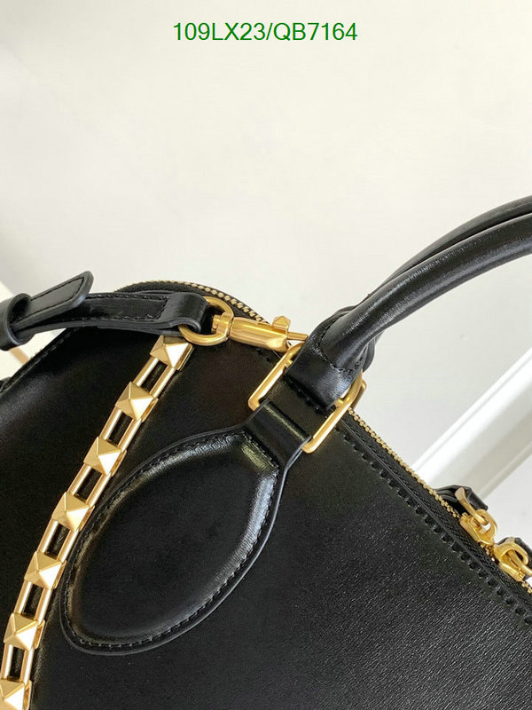 Valentino Bag-(4A)-Handbag- Code: QB7164 $ 142USD